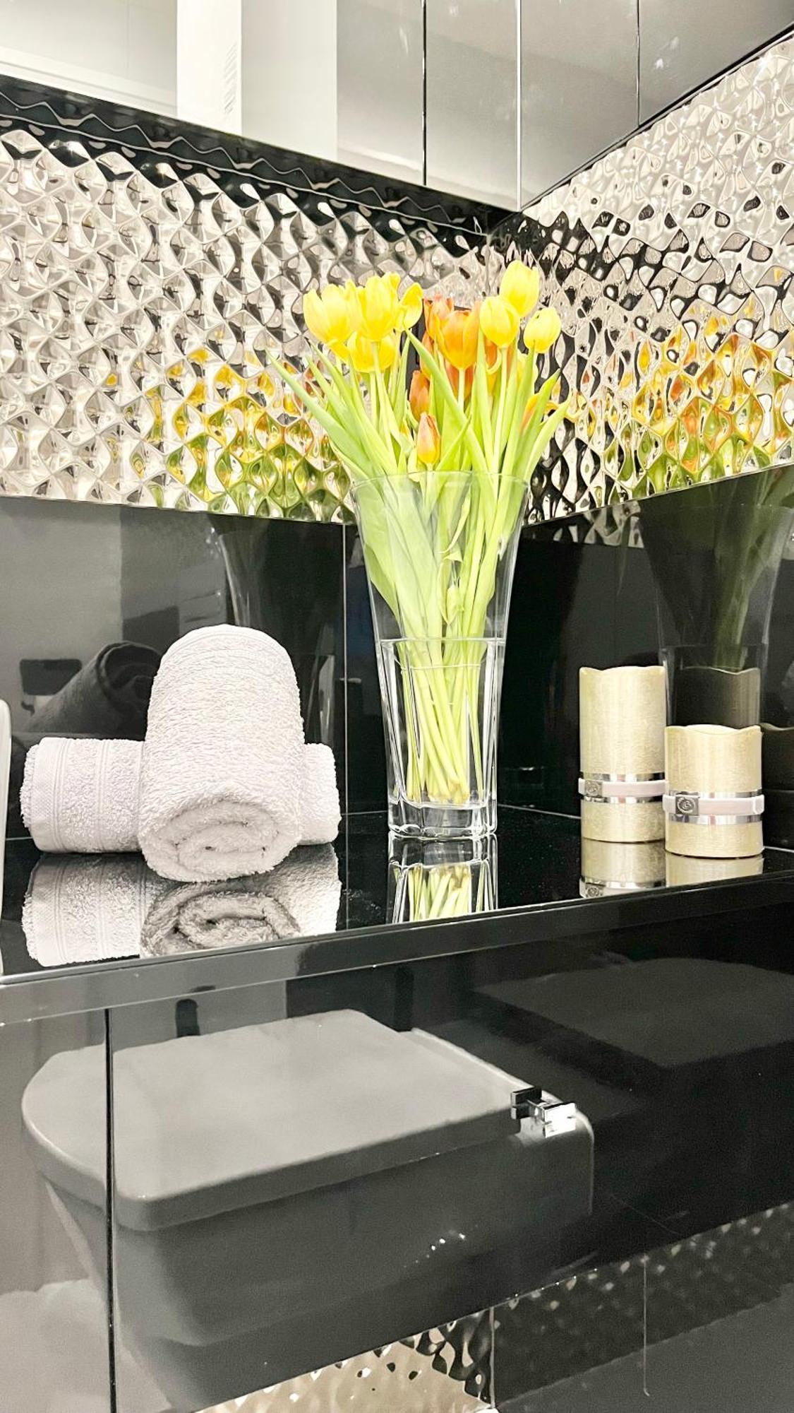 Bianco Royal Apartment
